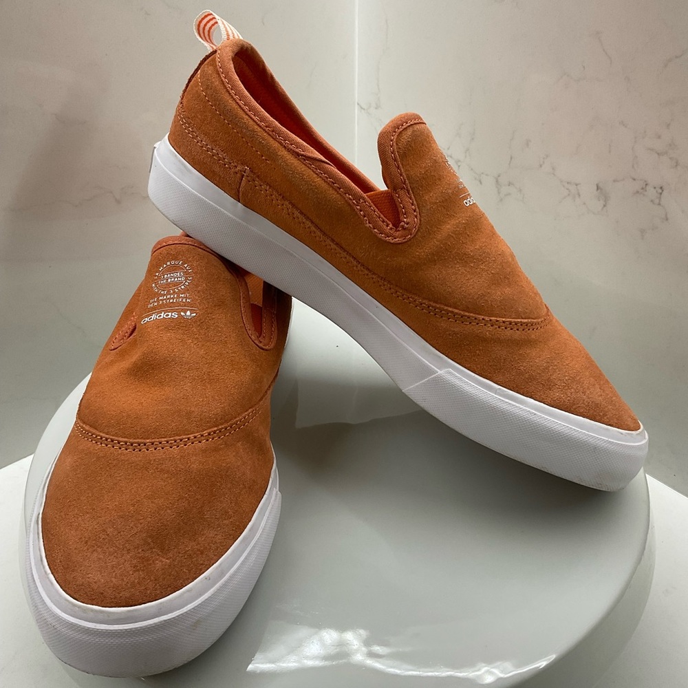 Adidas Matchcourt Slip On coral/white unisex shoes